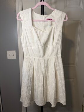 Flower Textured White Sleeveless Fit-and-Flare Mini Dress